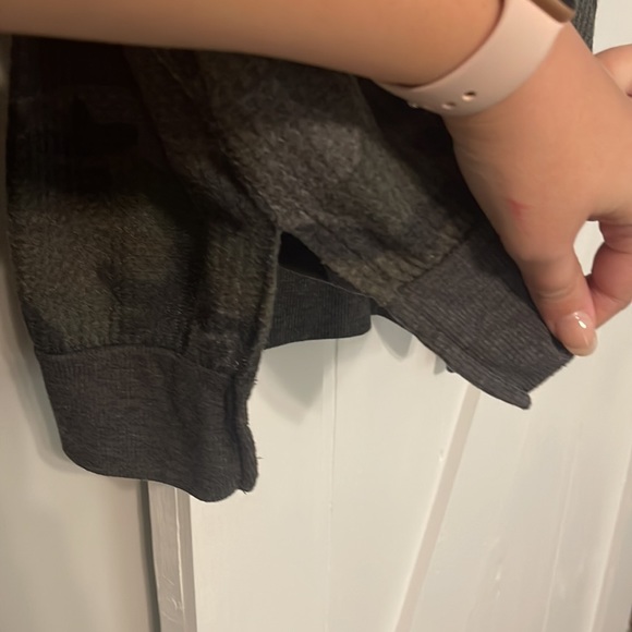 Boutique camo sweatshirt - Picture 2 of 2